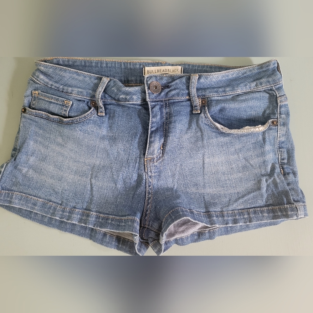 Bullhead jean shorts
